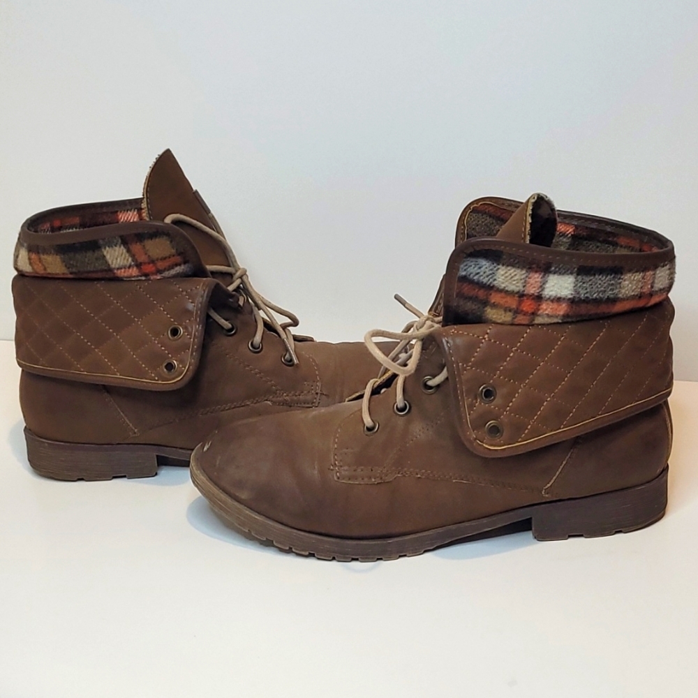 Rock & Candy Spraypaint combat boots women's size 9.5 Spraypaint-Q brown